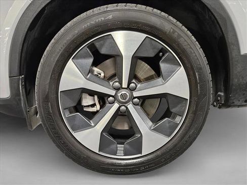 Used 2023 Volvo XC40 B5 Plus w/ Protection Package Premier image 24