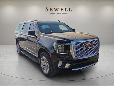Used 2023 GMC Yukon XL Denali image 6