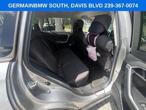 Used 2019 Toyota RAV4 LE AWD/4WD image 20