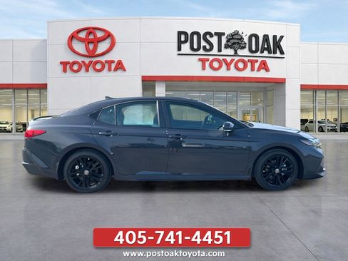 New 2026 Toyota Camry SE w/ Convenience Package FWD image 9