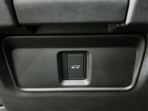 Used 2026 Land Rover Range Rover Evoque S image 32