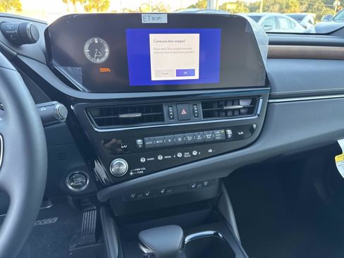 New 2025 Lexus ES 350 w/ Premium Package image 24