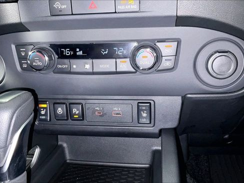 Certified 2024 Nissan Frontier SL w/ Technology Package RWD image 33