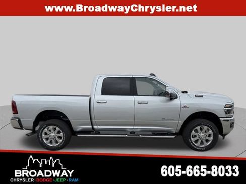 New 2026 RAM 2500 Laramie w/ Towing Technology Group AWD/4WD image 5