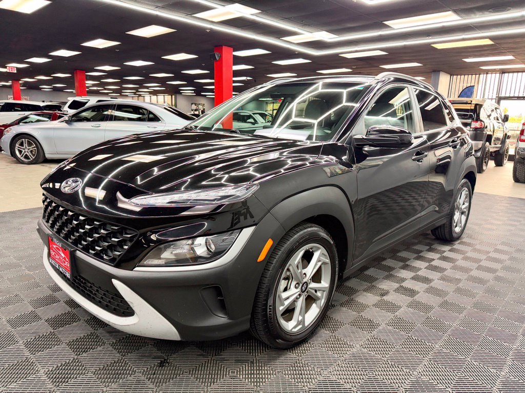 Used 2022 Hyundai Kona SEL w/ Cargo Package FWD image 7