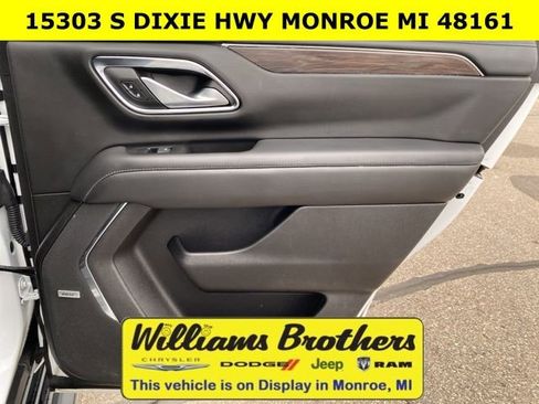 Used 2022 Chevrolet Tahoe LT w/ Luxury Package image 29