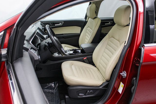 Used 2018 Ford Edge SEL w/ Equipment Group 201A AWD/4WD image 10
