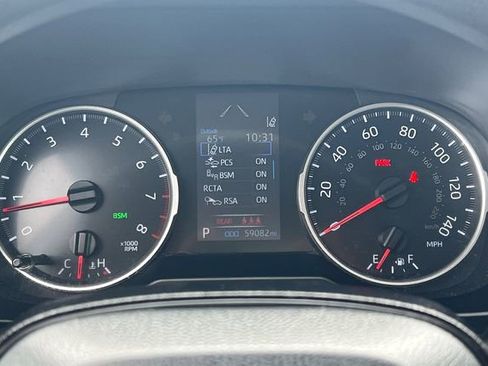 Used 2021 Toyota RAV4 XLE FWD image 34