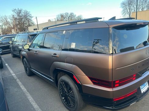 Used 2025 Hyundai Santa Fe Calligraphy image 2