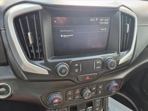 Used 2021 GMC Terrain SLT w/ LPO, Floor Liner Package AWD/4WD image 9