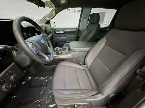 Used 2024 Chevrolet Silverado 1500 LT Trail Boss w/ Convenience Package II AWD/4WD image 24
