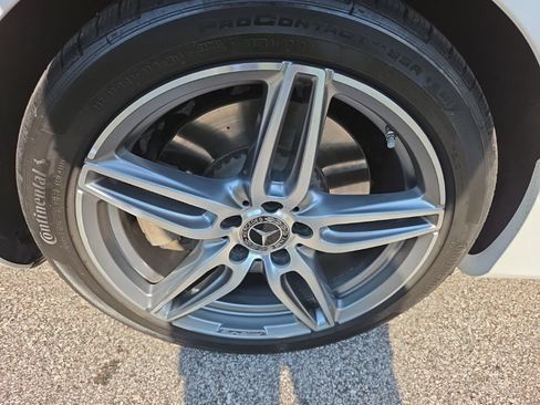 Used 2019 Mercedes-Benz E 450 Coupe image 9