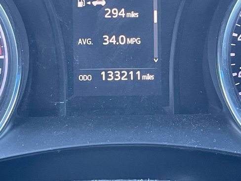 Used 2019 Toyota Camry LE image 35