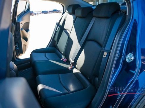 Used 2017 MAZDA MAZDA3 Sport image 11