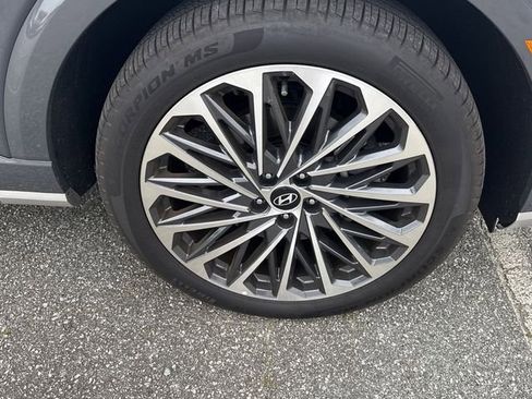 Used 2026 Hyundai Palisade Calligraphy FWD image 13