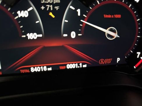 Used 2019 BMW 530i w/ Convenience Package image 36