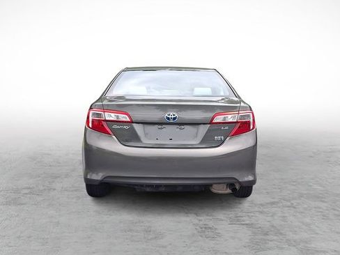 Used 2013 Toyota Camry LE FWD image 5