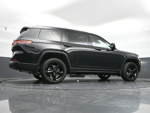 New 2025 Jeep Grand Cherokee L Altitude image 40