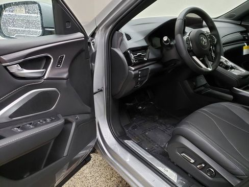 New 2026 Acura RDX SH-AWD image 6