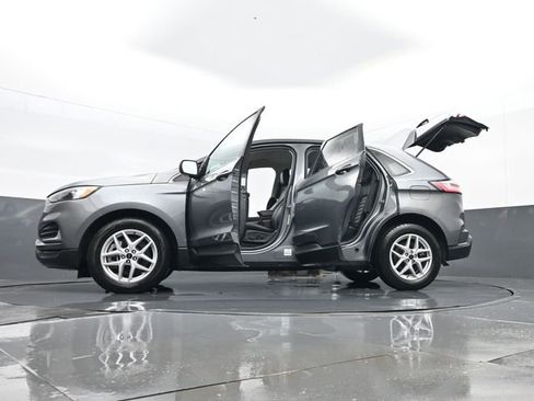 Used 2024 Ford Edge SEL image 32
