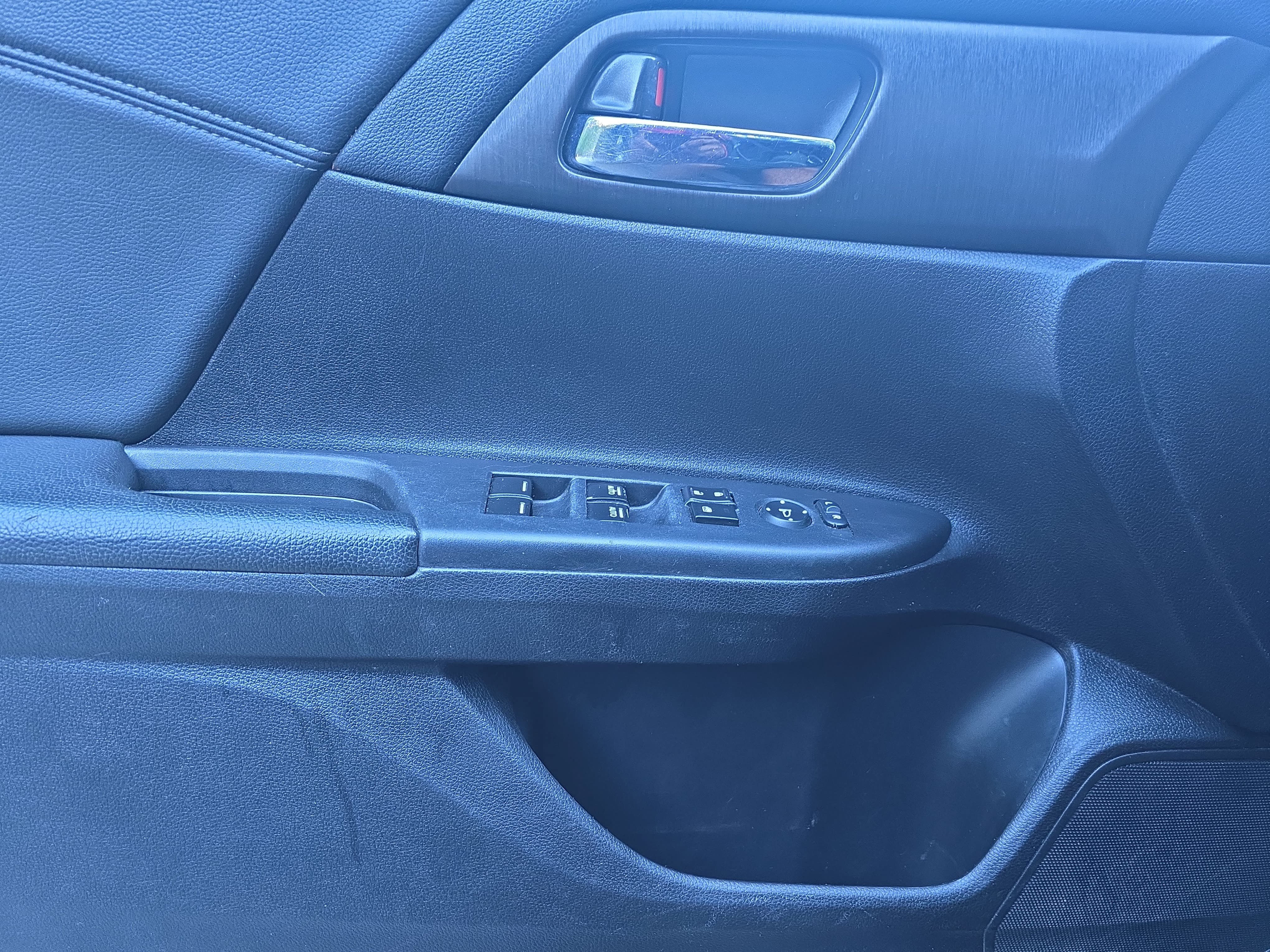 Used 2015 Honda Accord EX image 23