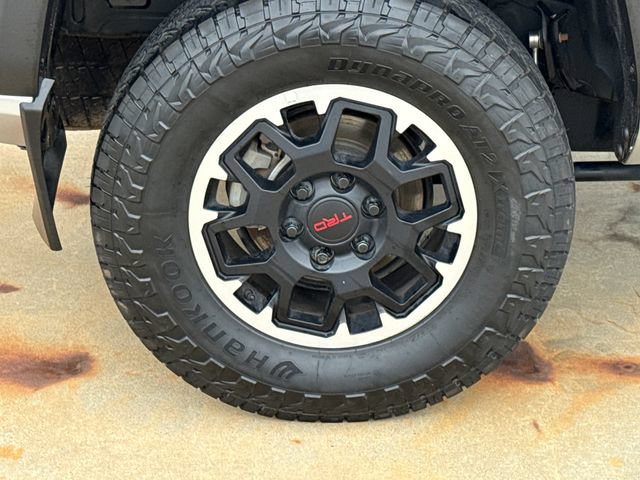 Used 2024 Toyota Tacoma TRD Off-Road AWD/4WD image 9