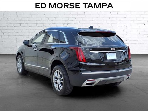 Used 2022 Cadillac XT5 Premium Luxury FWD image 3