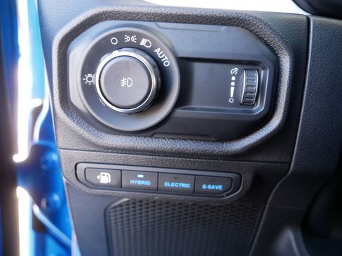 Used 2025 Jeep Wrangler Sport S w/ Convenience Group image 26