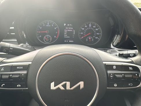 Used 2023 Kia K5 LXS image 24