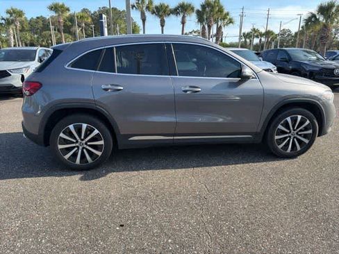 Used 2023 Mercedes-Benz GLA 250 w/ Premium Package image 11