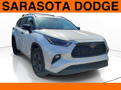 Used 2025 Toyota Highlander XLE