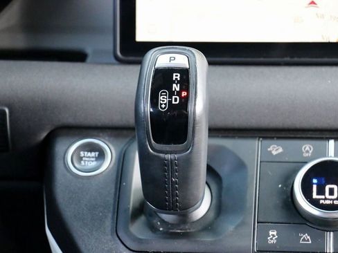 Used 2023 Land Rover Defender 110 S image 29