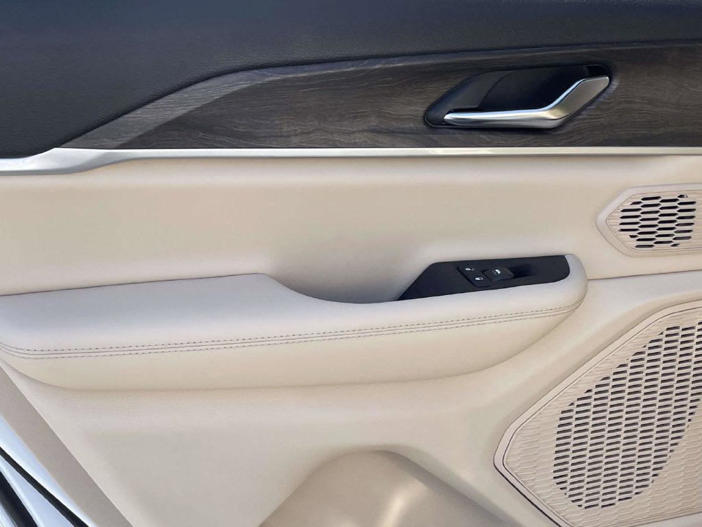 New 2027 Jeep Grand Cherokee Limited AWD/4WD image 21