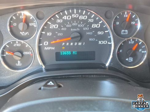 Certified 2024 Chevrolet Express 2500 w/ Driver Convenience Package RWD image 13