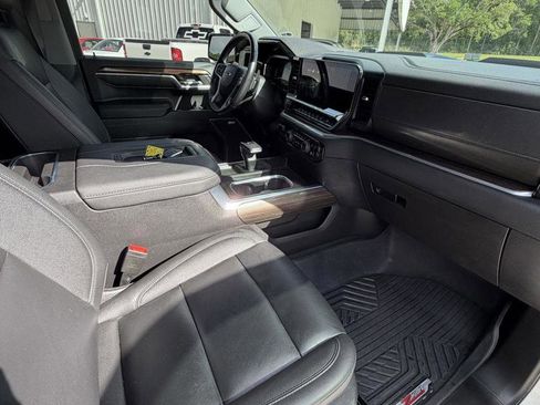 Used 2022 Chevrolet Silverado 1500 LT Trail Boss w/ LT Trail Boss Premium Package image 19