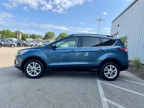 Used 2018 Ford Escape SE AWD/4WD image 4