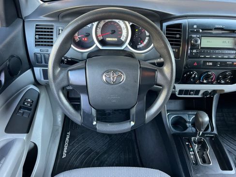 Used 2012 Toyota Tacoma 2WD Access Cab image 15