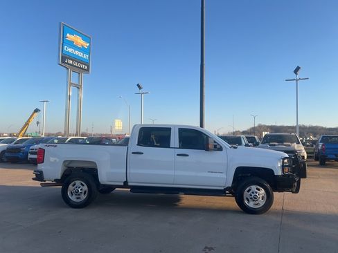 Used 2019 Chevrolet Silverado 2500 W/T w/ WT Convenience Package image 8