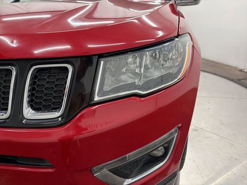 Used 2019 Jeep Compass Limited image 29