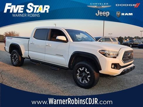 Used 2019 Toyota Tacoma TRD Off-Road image 1