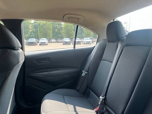 Used 2022 Toyota Corolla LE FWD image 17