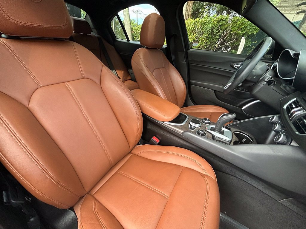 Used 2022 Alfa Romeo Giulia Ti RWD image 29