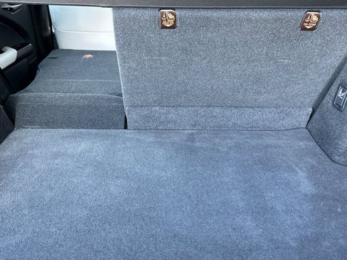 Used 2021 Lexus UX 200 w/ Accessory Package (Z2) image 15