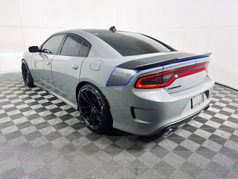 Used 2019 Dodge Charger Scat Pack w/ Daytona Edition Group RWD image 5