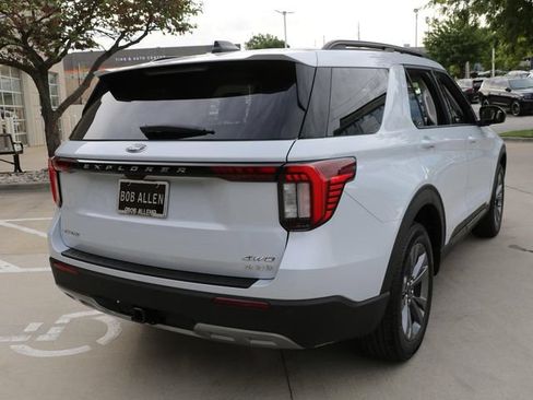 New 2026 Ford Explorer Active w/ Active Comfort Package AWD/4WD image 6