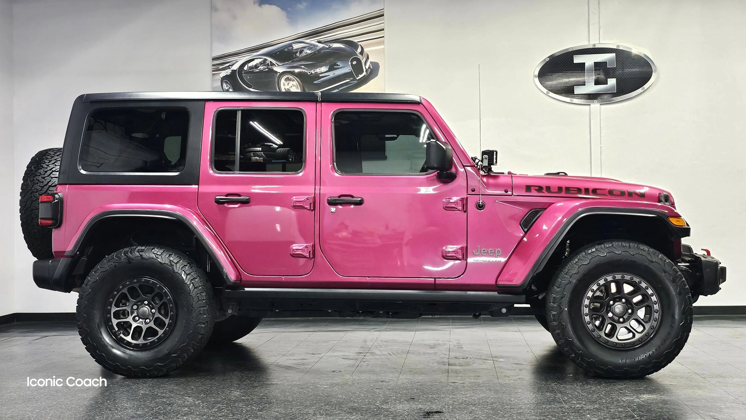 Used 2021 Jeep Wrangler Unlimited Rubicon w/ Xtreme Recon 35" Tire Package AWD/4WD image 8