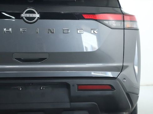 Certified 2025 Nissan Pathfinder SV FWD image 46