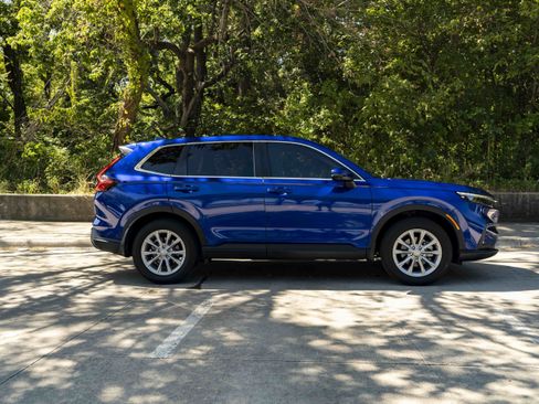 Used 2025 Honda CR-V EX-L image 10