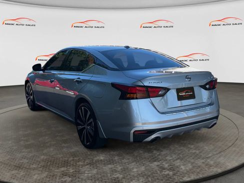 Used 2021 Nissan Altima 2.5 Platinum AWD/4WD image 8