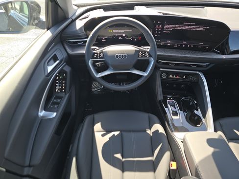 New 2025 Audi Q5 Premium Plus image 21
